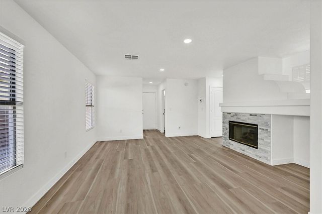 6078 Autumn Rose Way, Las Vegas, NV 89142