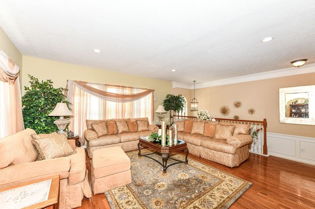 11765 Harvard Lane, Carmel, IN 46032