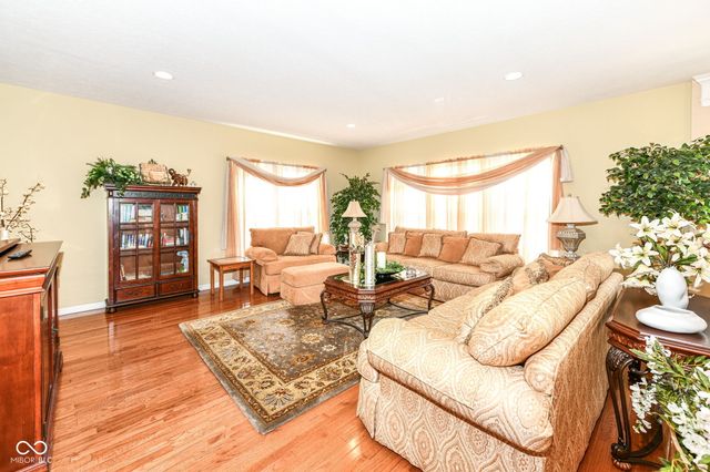 11765 Harvard Lane, Carmel, IN 46032