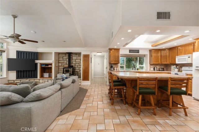 6657 Deer Park, Midpines, CA 95345