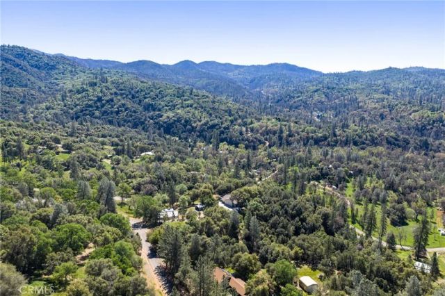 6657 Deer Park, Midpines, CA 95345