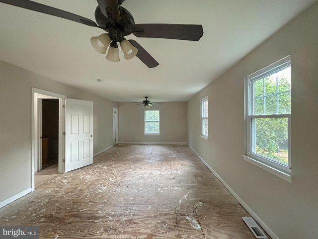 6 HARRELL AVE, Williamstown, NJ 08094