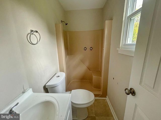 6 HARRELL AVE, Williamstown, NJ 08094