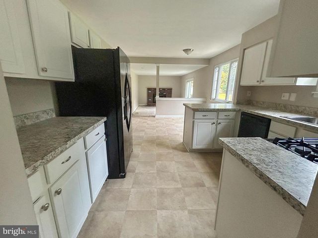 6 HARRELL AVE, Williamstown, NJ 08094