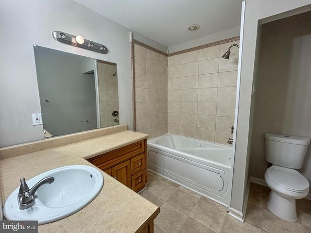 6 HARRELL AVE, Williamstown, NJ 08094