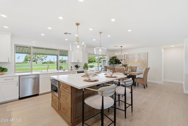 19430 N WILLOWCREEK Circle, Sun City, AZ 85373