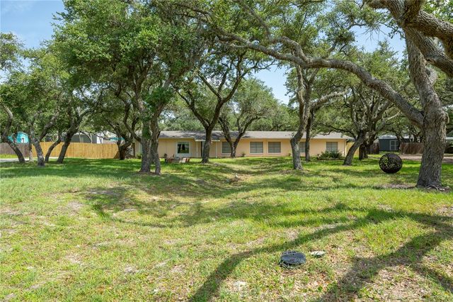 1901 FM 3036, Rockport, TX 78382