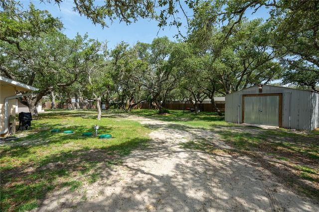 1901 FM 3036, Rockport, TX 78382