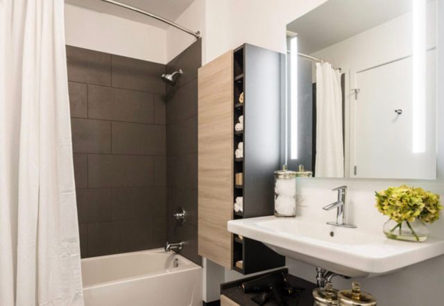 710 W Grand Avenue 412, Chicago, IL 60654