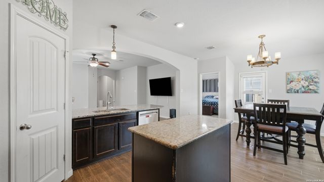 2299 Clover, New Braunfels, TX 78130
