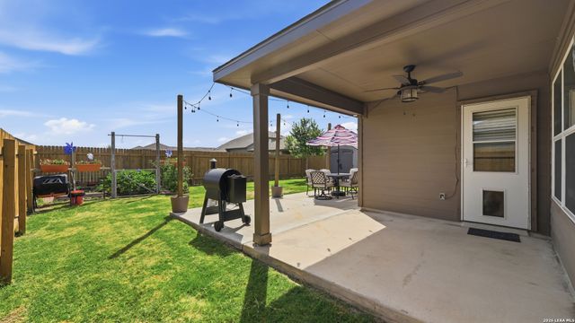 2299 Clover, New Braunfels, TX 78130