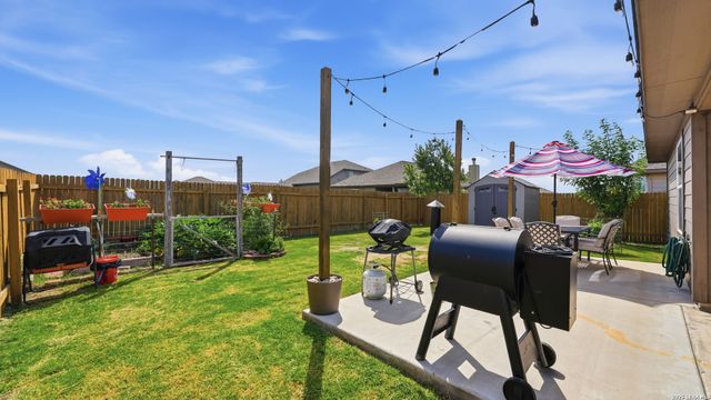 2299 Clover, New Braunfels, TX 78130