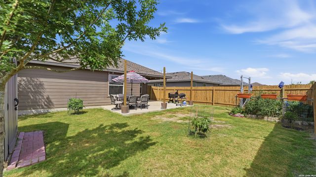 2299 Clover, New Braunfels, TX 78130