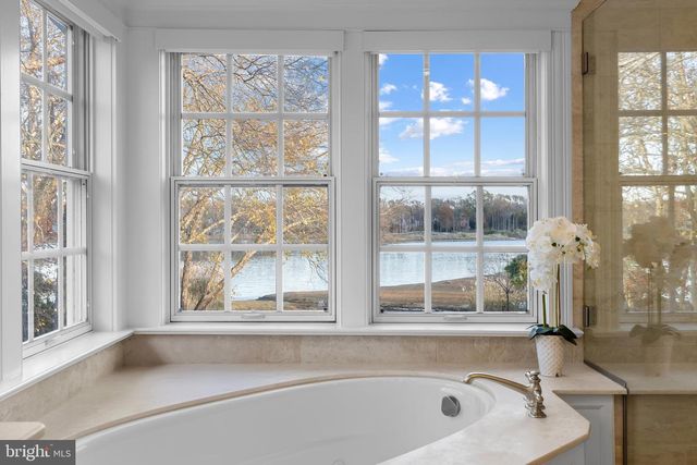 1241 CHERRY TREE LN, Annapolis, MD 21403