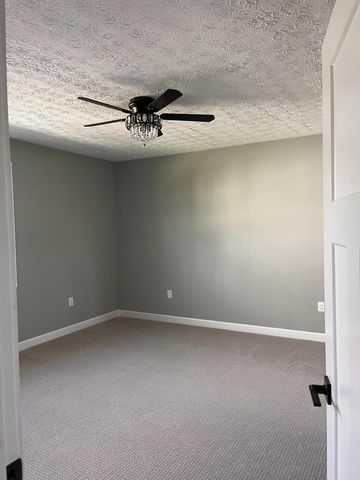 185 Cummins Ferry Rd Cummins Ferry Road 185, Harrodsburg, KY 40330