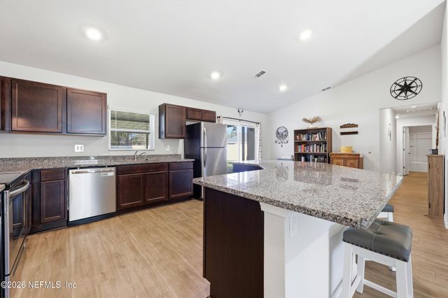 16 WHITE DEER Lane, Palm Coast, FL 32164