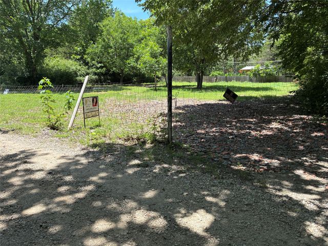 2839 Kavasar Drive, Dallas, TX 75241