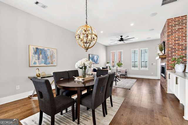 1298 Chelsea Circle NW, Atlanta, GA 30318