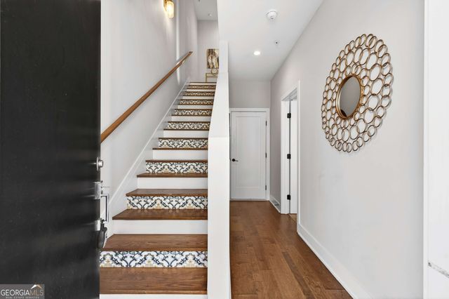 1298 Chelsea Circle NW, Atlanta, GA 30318