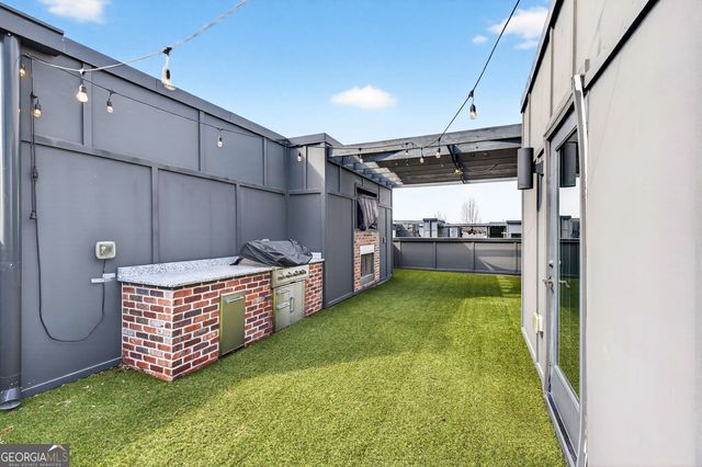 1298 Chelsea Circle NW, Atlanta, GA 30318