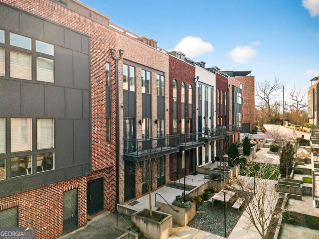 1298 Chelsea Circle NW, Atlanta, GA 30318