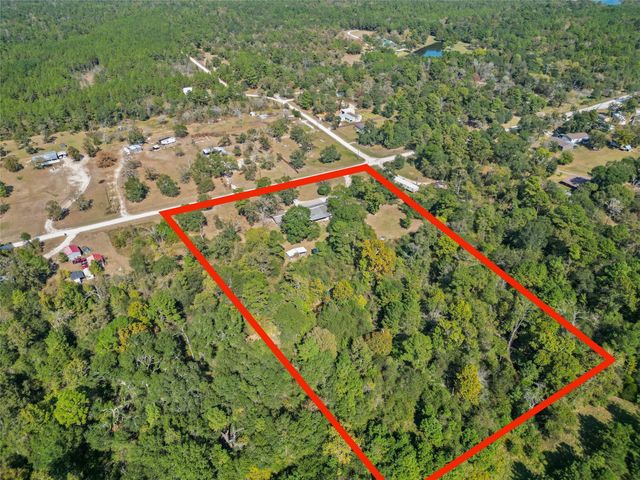33 W Walnut Lake Drive, Huntsville, TX 77320