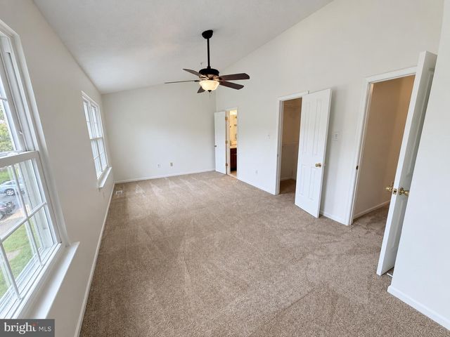 9215 HOWLAND, Laurel, MD 20723