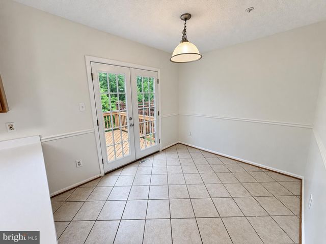 9215 HOWLAND, Laurel, MD 20723