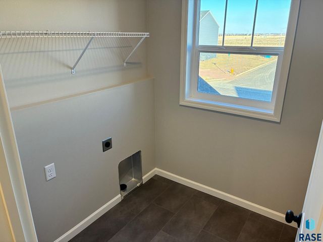 2809 S Copper Creek Ave Avenue, Sioux Falls, SD 57110