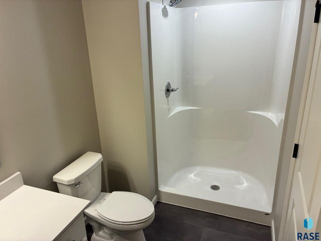 2809 S Copper Creek Ave Avenue, Sioux Falls, SD 57110