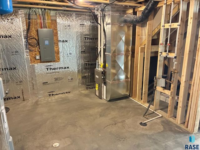 2809 S Copper Creek Ave Avenue, Sioux Falls, SD 57110