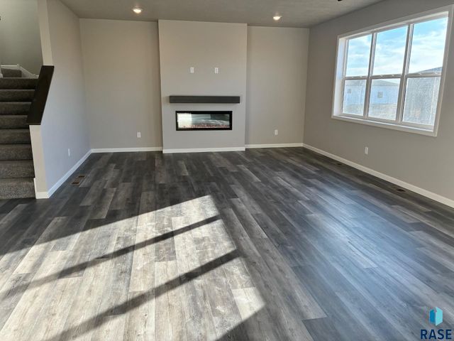 2809 S Copper Creek Ave Avenue, Sioux Falls, SD 57110