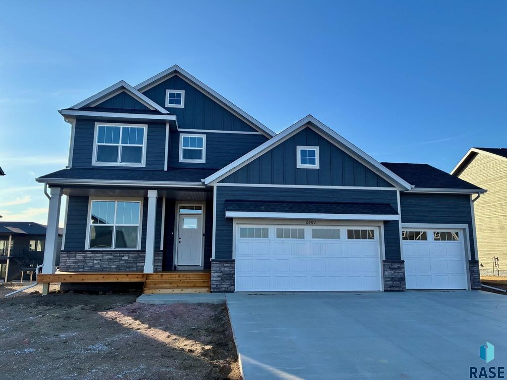 2809 S Copper Creek Ave Avenue, Sioux Falls, SD 57110