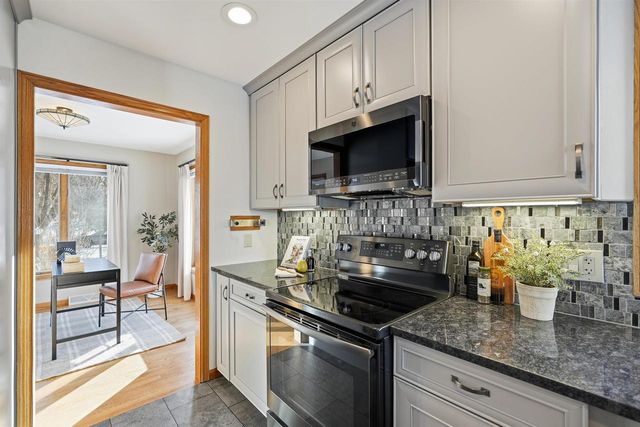 2610 Green Ridge Drive, Madison, WI 53704