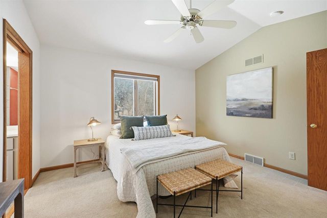 2610 Green Ridge Drive, Madison, WI 53704