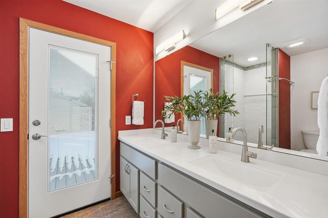 2610 Green Ridge Drive, Madison, WI 53704