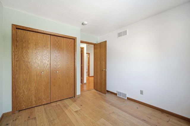 2610 Green Ridge Drive, Madison, WI 53704