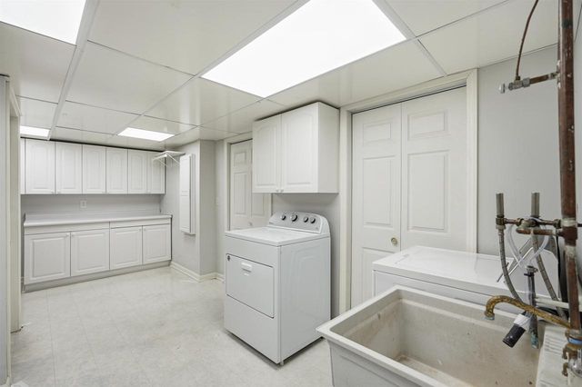 2610 Green Ridge Drive, Madison, WI 53704