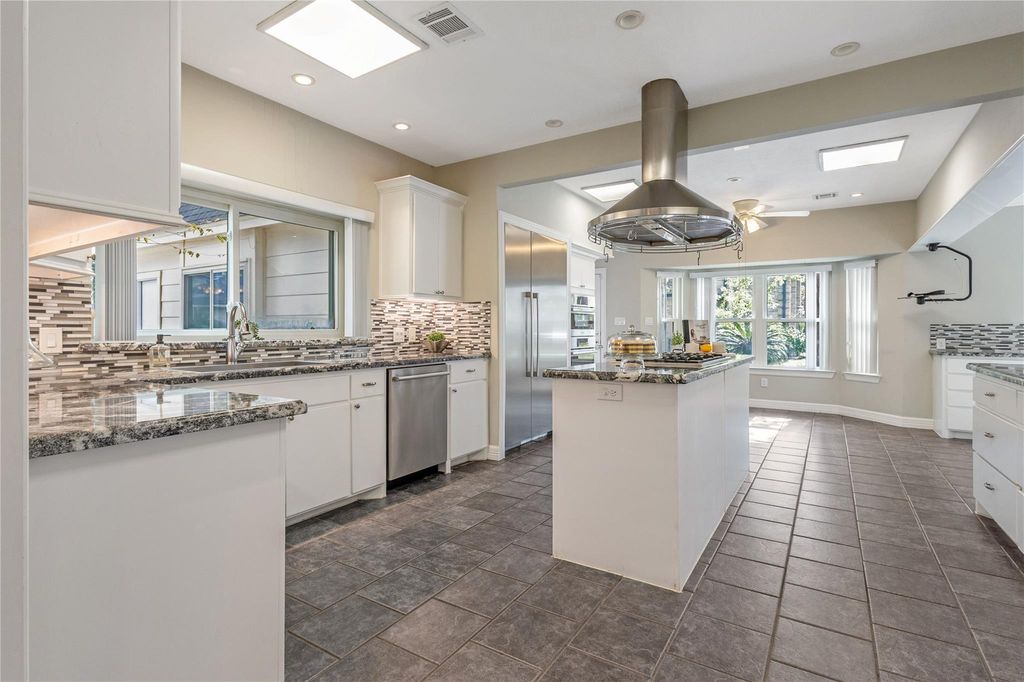 3611 Mulberry Hills Drive, Houston, TX 77339