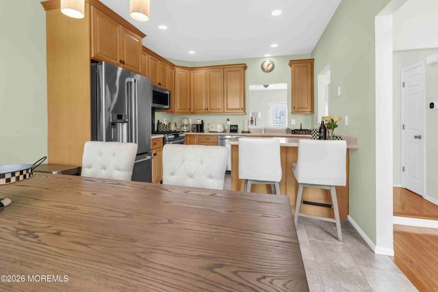 56 W Aspen Way, Matawan, NJ 07747