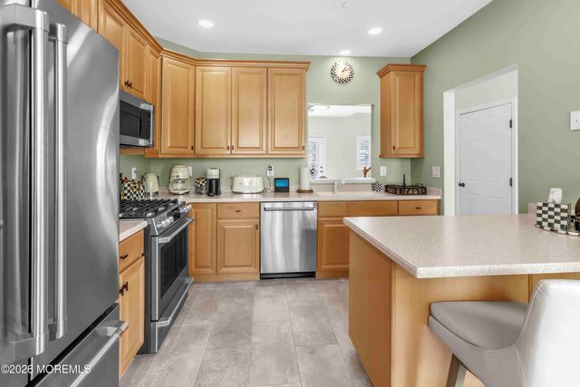 56 W Aspen Way, Matawan, NJ 07747