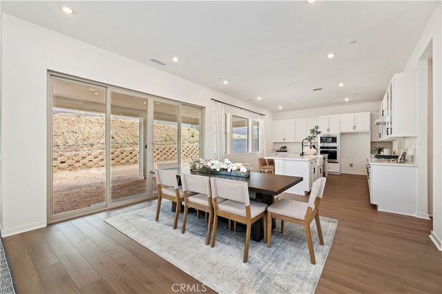 15800 Conservatory Drive, Fontana, CA 92336