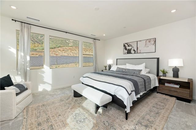 15800 Conservatory Drive, Fontana, CA 92336