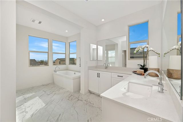 15800 Conservatory Drive, Fontana, CA 92336