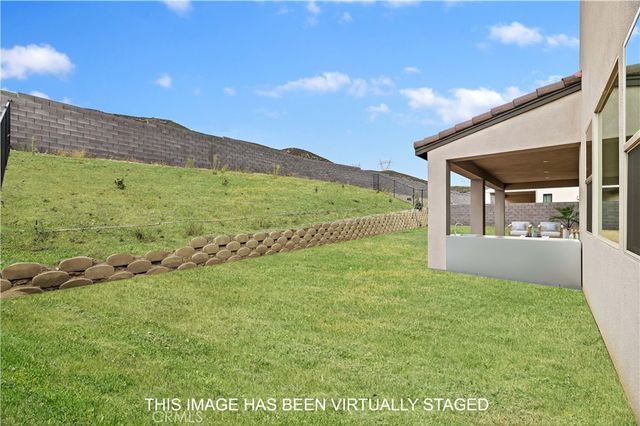 15800 Conservatory Drive, Fontana, CA 92336