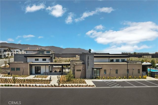 15800 Conservatory Drive, Fontana, CA 92336