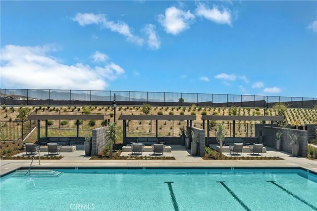 15800 Conservatory Drive, Fontana, CA 92336