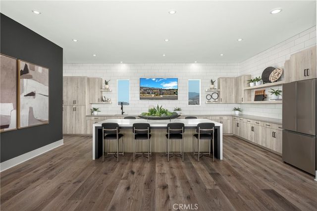 15800 Conservatory Drive, Fontana, CA 92336