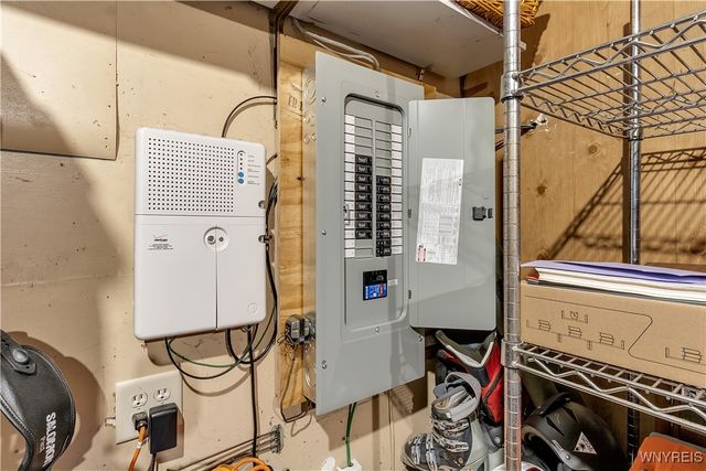 108 Sedgemoor Court, Amherst, NY 14221