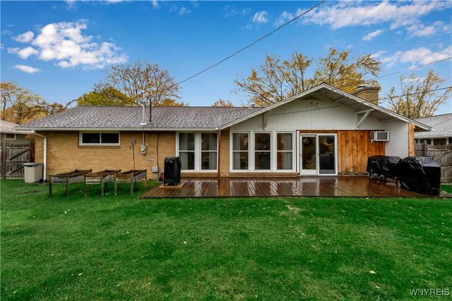 108 Sedgemoor Court, Amherst, NY 14221